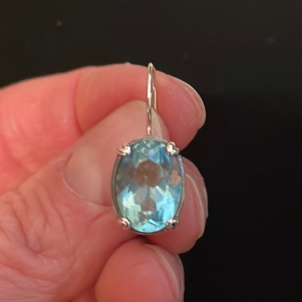 Silpada Sterling Silver Earrings, faceted Aqua Glass set in Filigree setting - Picture 2 of 5